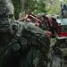 Optimus Prime (Peter Cullen) and Optimus Primal (Ron Perlman) in a still from
