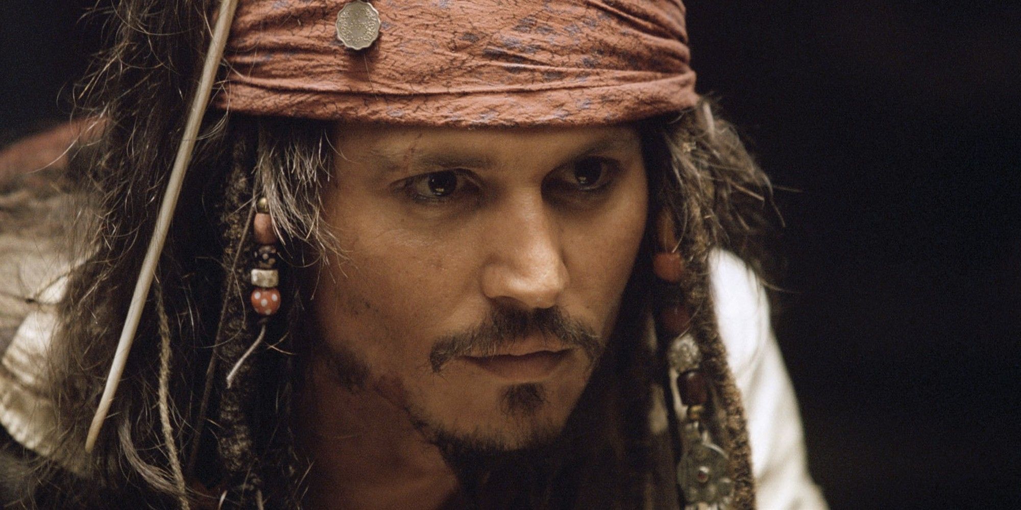 Johnny Depp en capitaine Jack Sparrow dans 