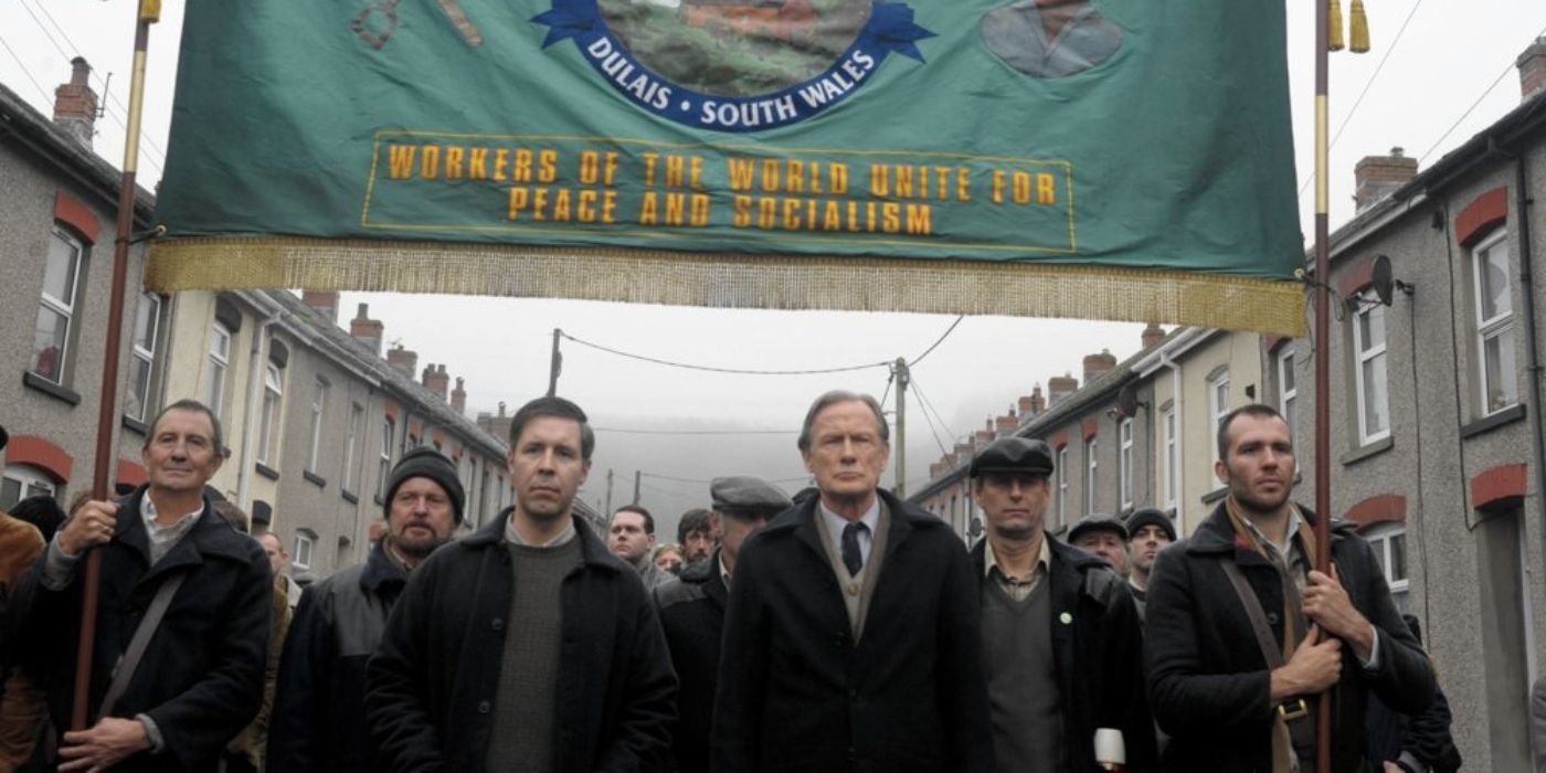 Une marche de mineurs au Pays de Galles est représentée dans le film 