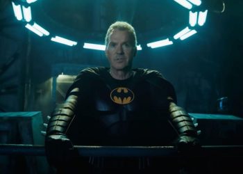The Flash: il video di una scena che spiega perché Batman si è ritirato