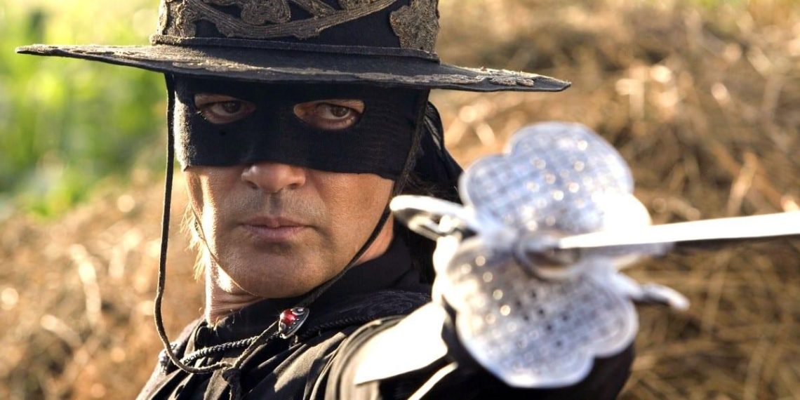 Zorro: Antonio Banderas tornerebbe a interpretare il personaggio, e lascerebbe a Tom Holland la parte