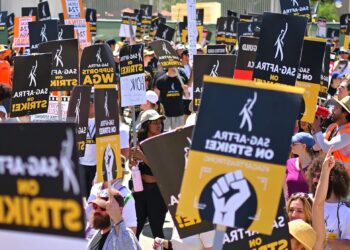 SAG-AFTRA Strike: gli attori inizieranno le trattative la prossima settimana