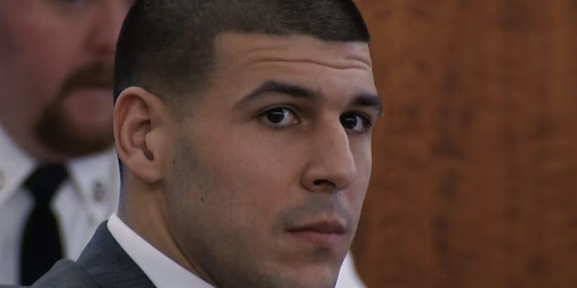 American Sports Story : la bande-annonce de la série TV qui raconte la disgrâce d'Aaron Hernandez