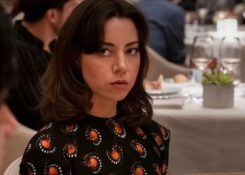 Aubrey Plaza avoue qu'elle n'a pas vu White Lotus 2 : "Je ne me souviens pas du mot de passe de mon compte"