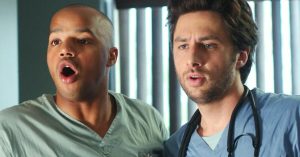 Scrubs, Zach Braff sur les horaires de travail "fous" sur le plateau : "Je ne le referais pas"