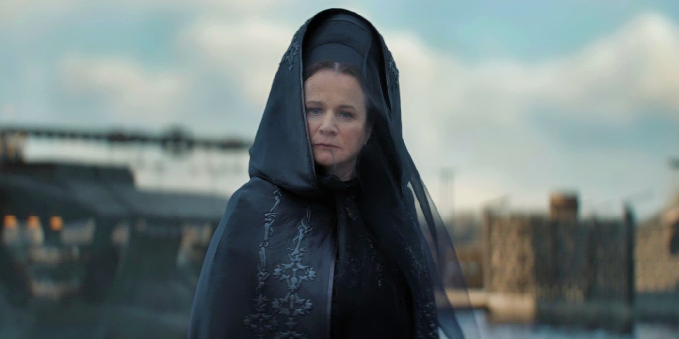 Emily Watson dans le rôle de Valya Harkonnen dans Dune : Prophecy Episode 3