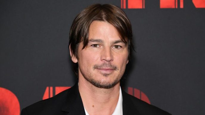 Josh Hartnett, l'attore sarà protagonista di una nuova miniserie Netflix: i primi dettagli