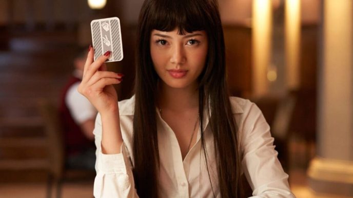 Kakegurui: trama, trailer e cast della serie Netflix sul gioco d'azzardo clandestino