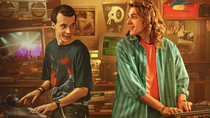 Nord Sud Ovest Est, iniziate le riprese del serie sequel di Hanno ucciso l'Uomo Ragno [FOTO]