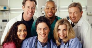 Scrubs ritorna! ABC ordina il reboot: Zach Braff, Donald Faison e Sarah Chalke di nuovo insieme