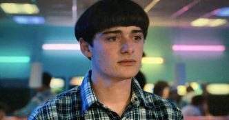 Stranger Things 5, Noah Schnapp avverte i fan: "Preparatevi a piangere, sarà straziante"