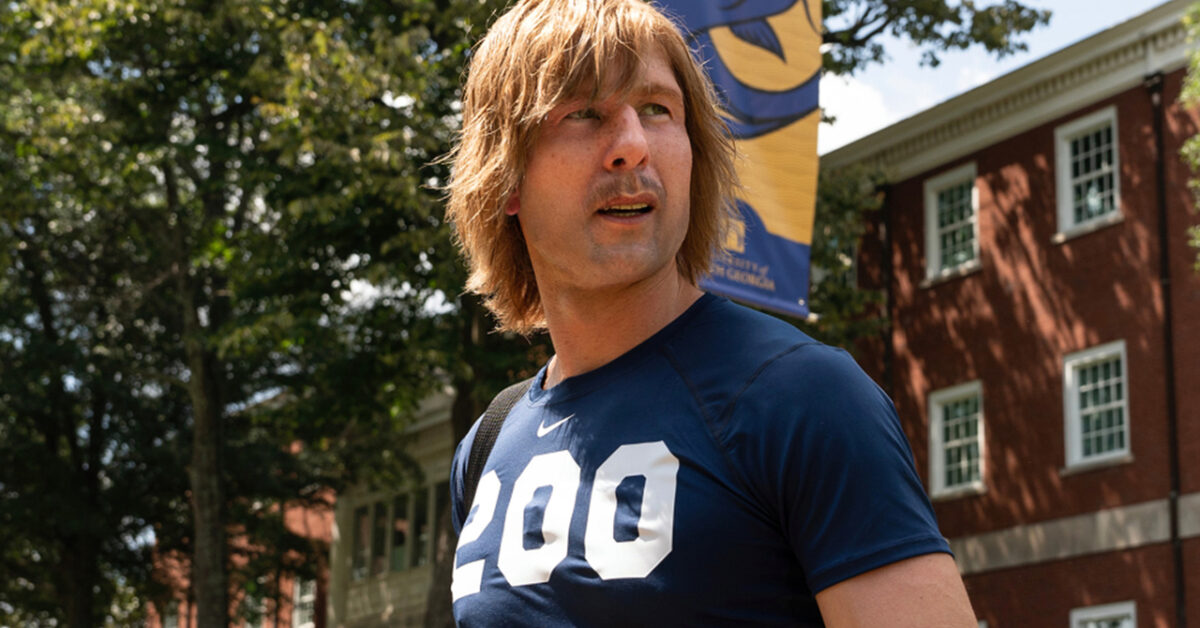Chad Powers: la data d'uscita della serie comedy Disney+ con Glen Powell