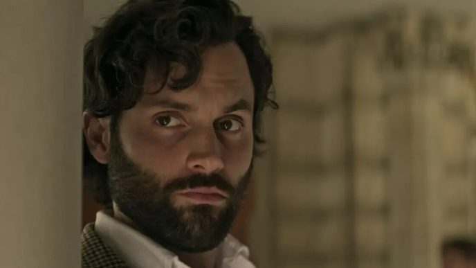 Penn Badgley sul lato assurdo del girare le scene di sesso in You: "Guardo nella telecamera e mi s…o l'aria"